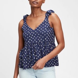 Gap Shoulder tie tank
